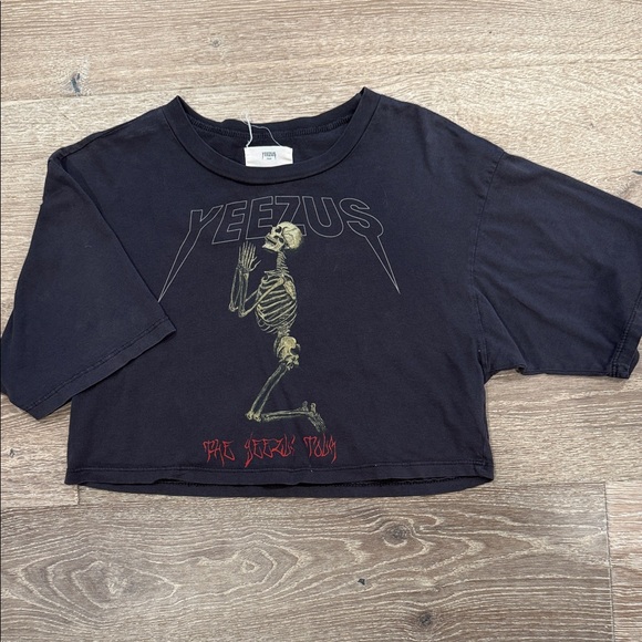 Yeezy Dark Gray Praying Yeezus Skeleton Tee - Picture 1 of 4